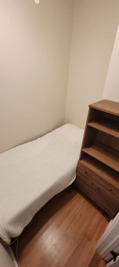 Private Bedroom Near Βοστώνη Εξωτερικό φωτογραφία