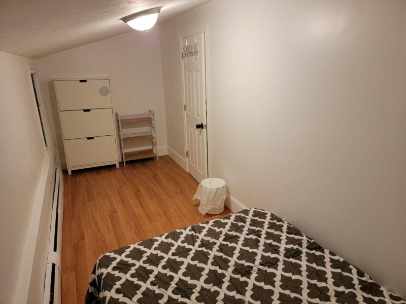 Private Bedroom Near Βοστώνη Εξωτερικό φωτογραφία
